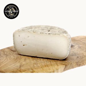 Muntanyola Garrotxa artisan semi-cured goat´s cheese, half wheel mainGarrotxa artisan semi-cured goat´s cheese, half wheel main